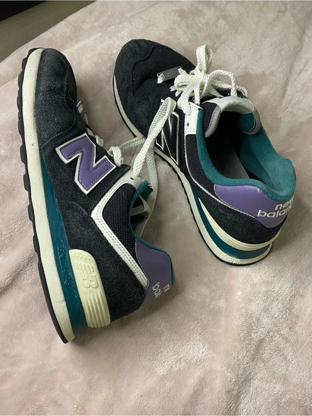 New Balance 574 kSneakers mens shoes size 8.5